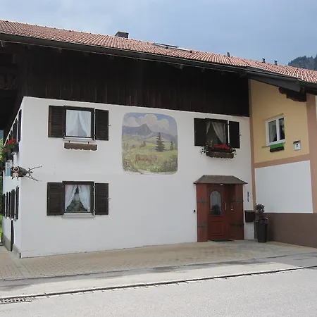 Πανσιόν Haus Schwaller *